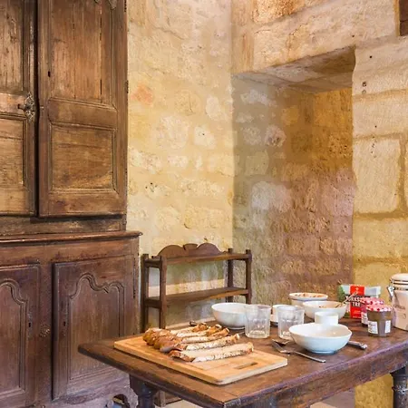 Chateau Sleeps 8 Pool Wifi Casa vacanze Mauzens-et-Miremont