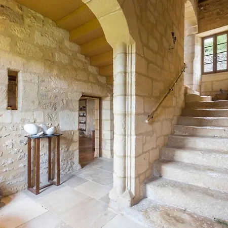 Chateau Sleeps 8 Pool Wifi * Mauzens-et-Miremont